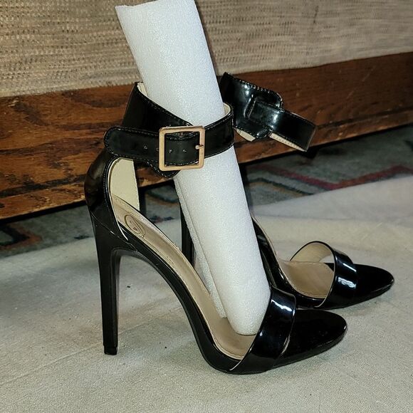 Beautiful D Brand High Heel Shoes - Picture 7 of 11